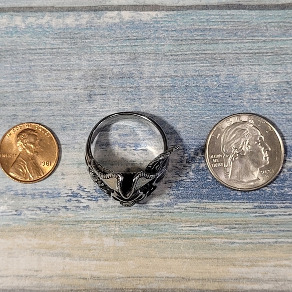 Pirate Skull Ring. - Picture 6 of 7